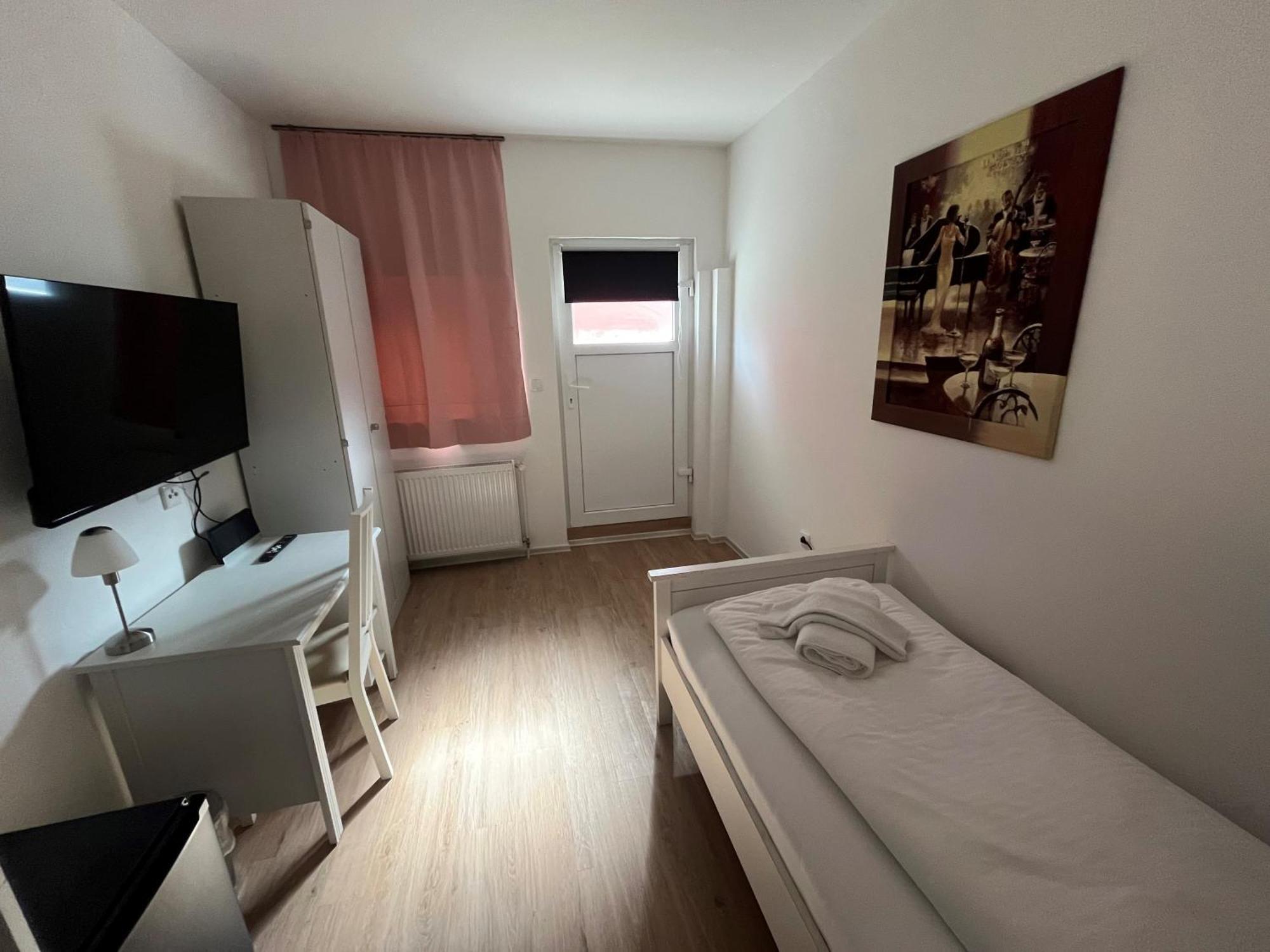 Pension Donau Hannover Exterior photo