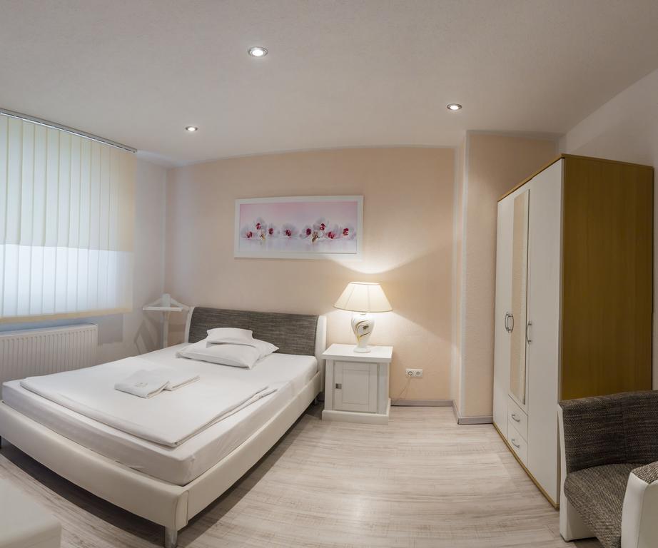 Pension Donau Hannover Exterior photo